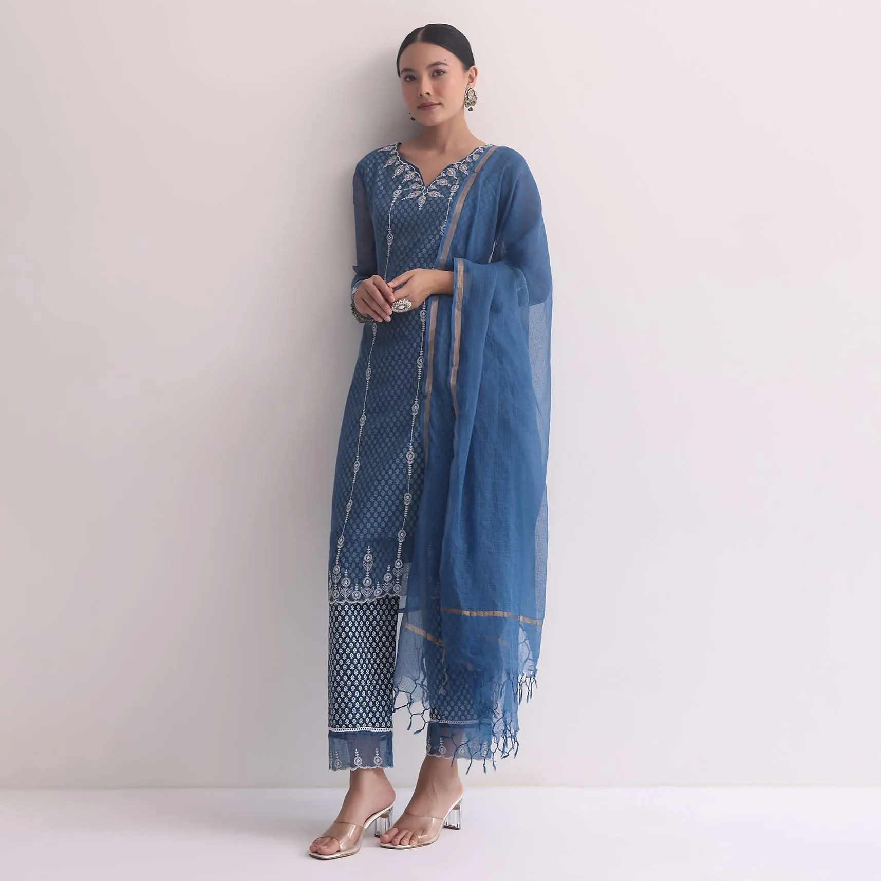 Blue Kurti Pant Set In Cotton With Resham Work