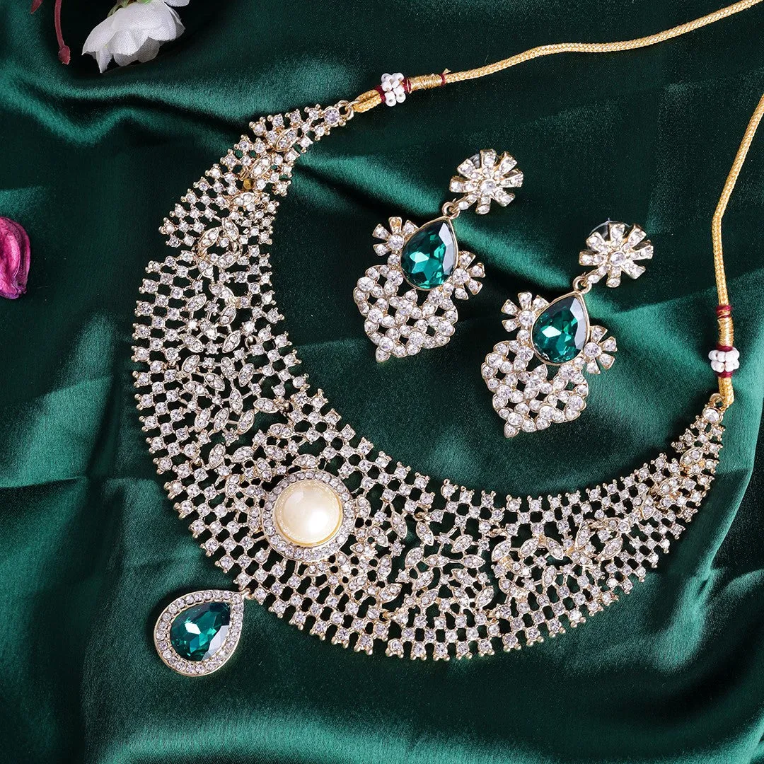 Estele - Emerald and Diamond heavy Choker Necklace Set For Women