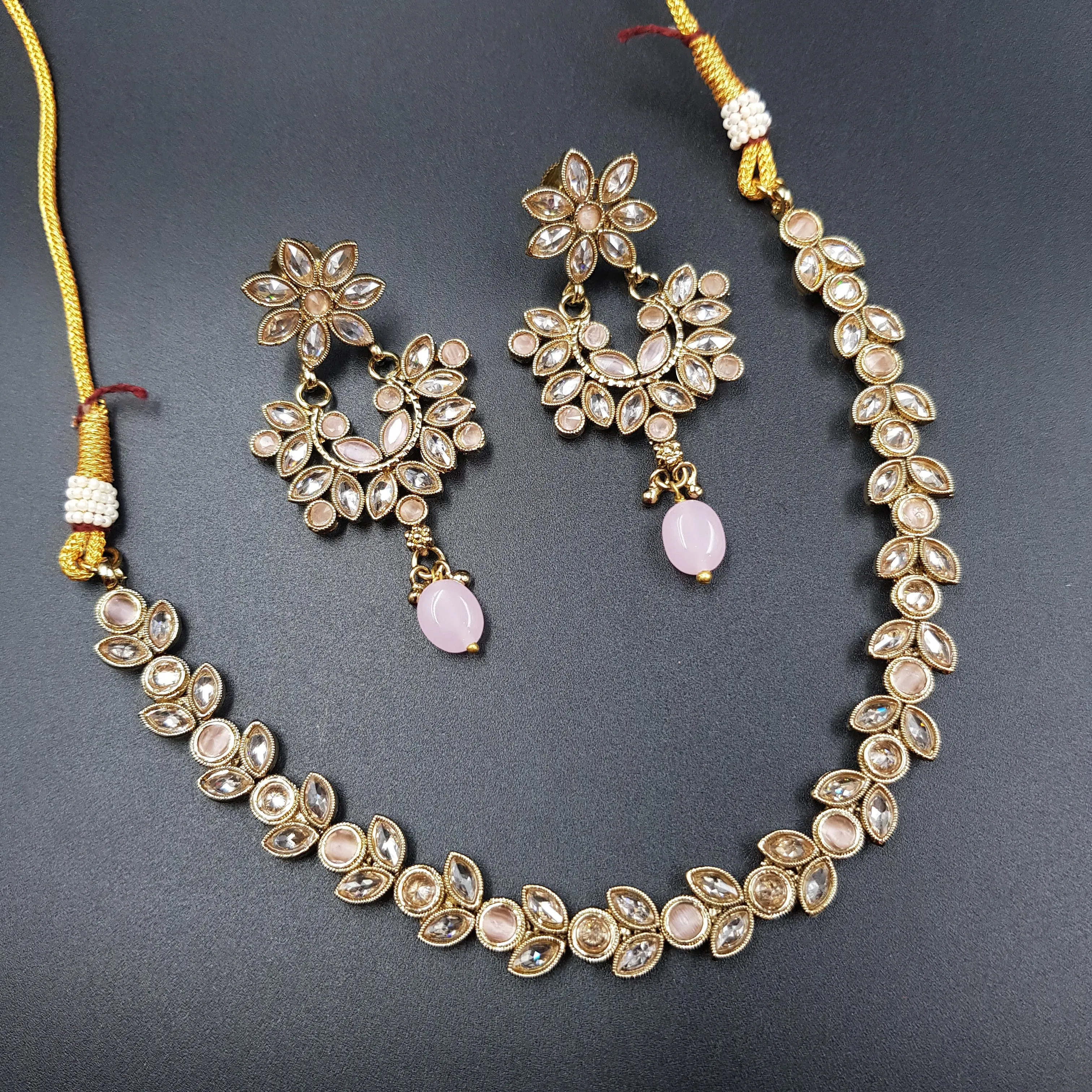 Round Neck Antique Necklace Set 3667-28