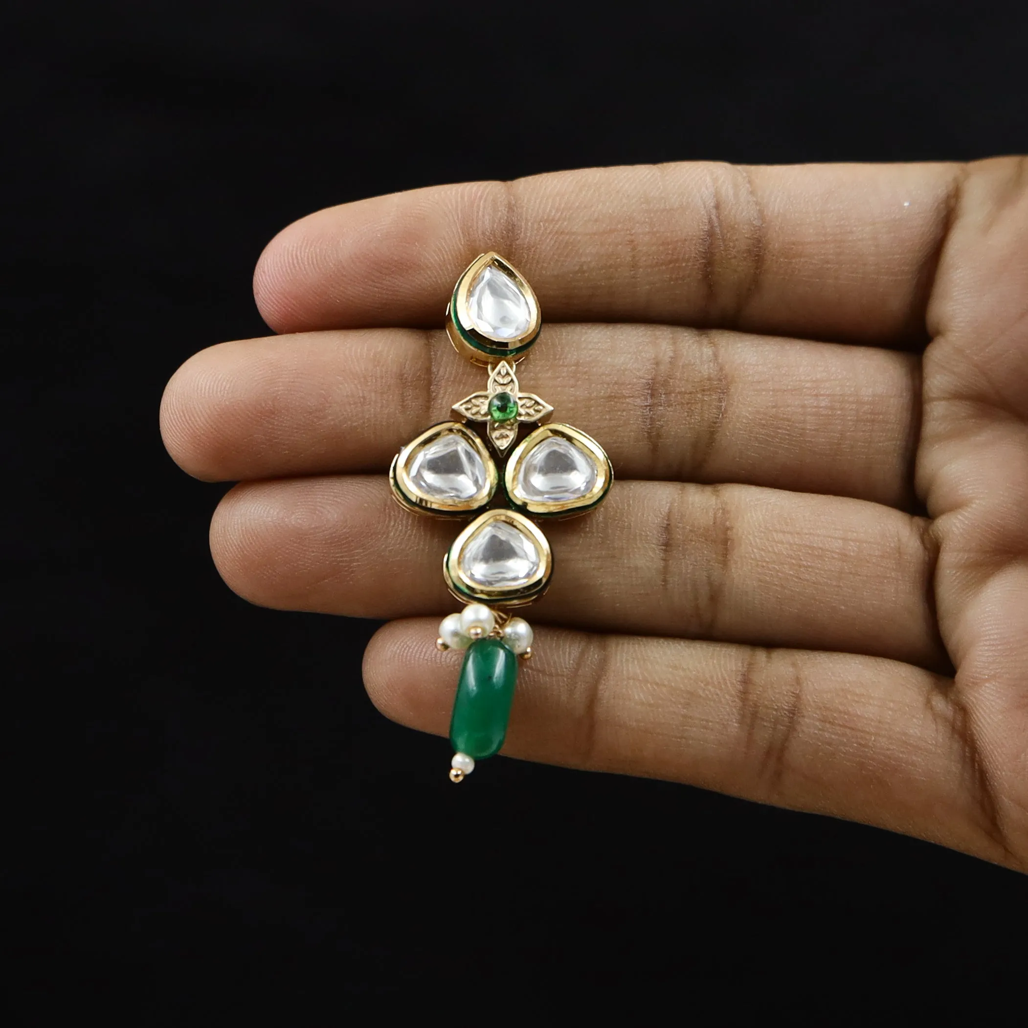 Round Neck Kundan Necklace Set 10123-4