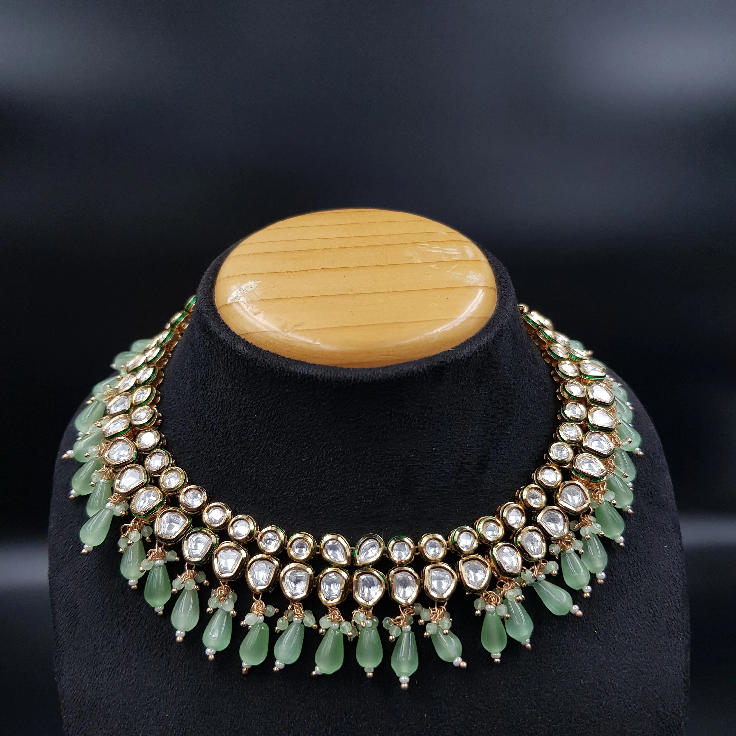 Round Neck Kundan Necklace Set 10168-28