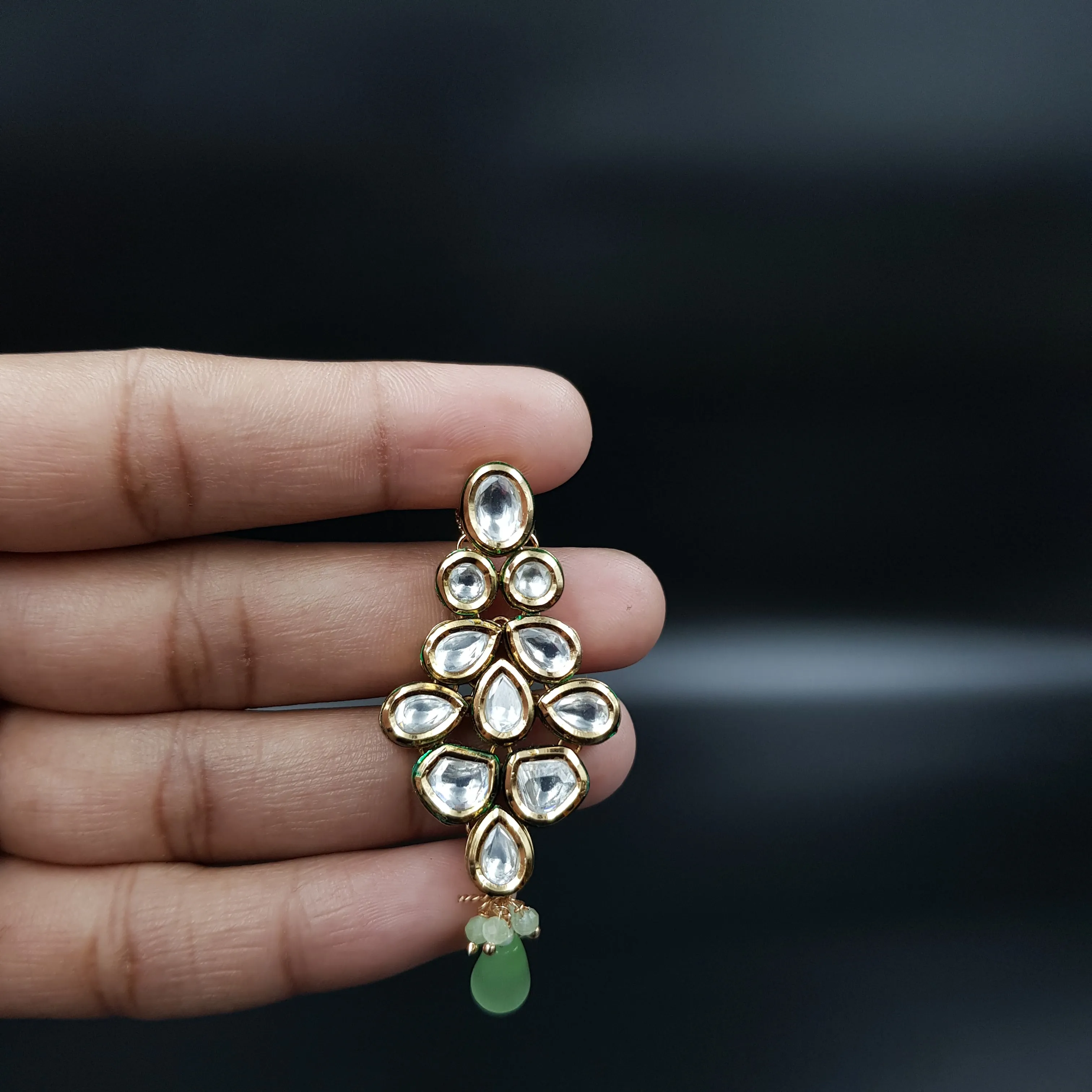 Round Neck Kundan Necklace Set 10168-28