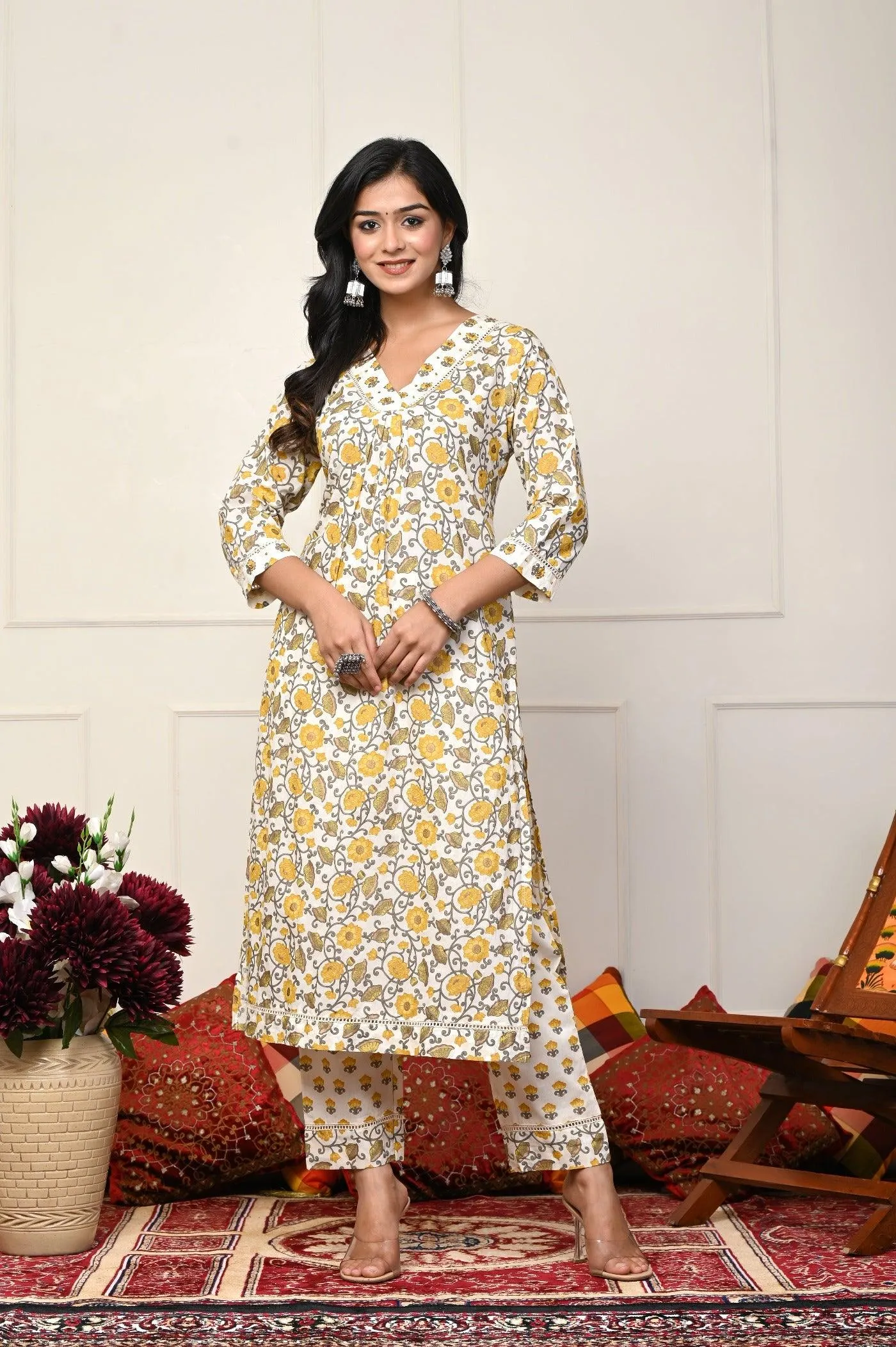 Yellow Flower Print V-Neck Dupatta Set Kurti for Women
